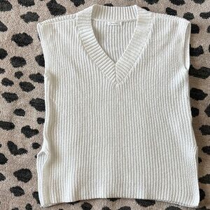 Women’s White V-Neck Sweater Vest